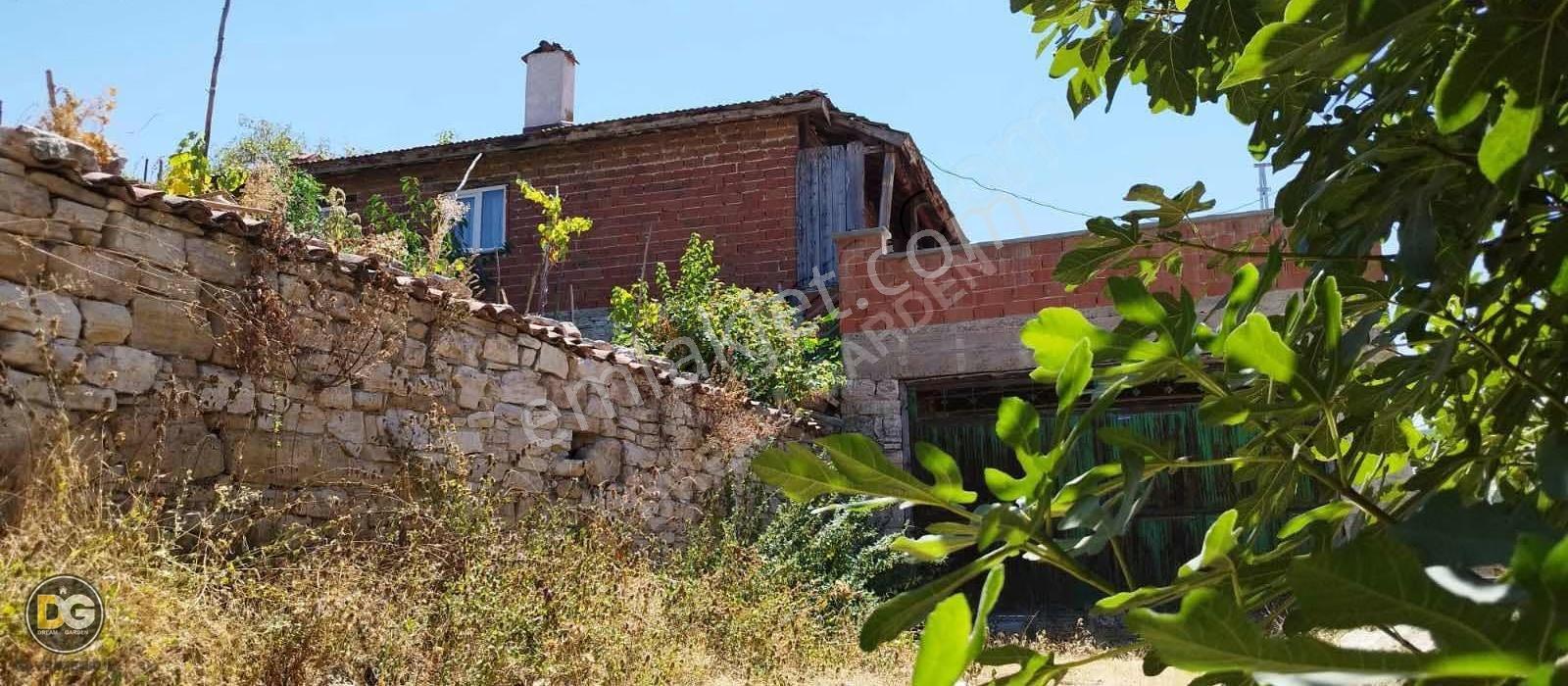 Bursa Keles Başak Köyü Satılık Müstakil Bina Arsası 323m²