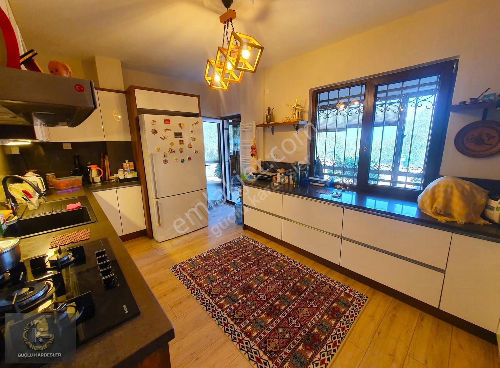 Güçlü Kardeşler 1350m2 Arsa İçerisinde Havuzlu 4+1 Çiftlik Evi - Görsel 7