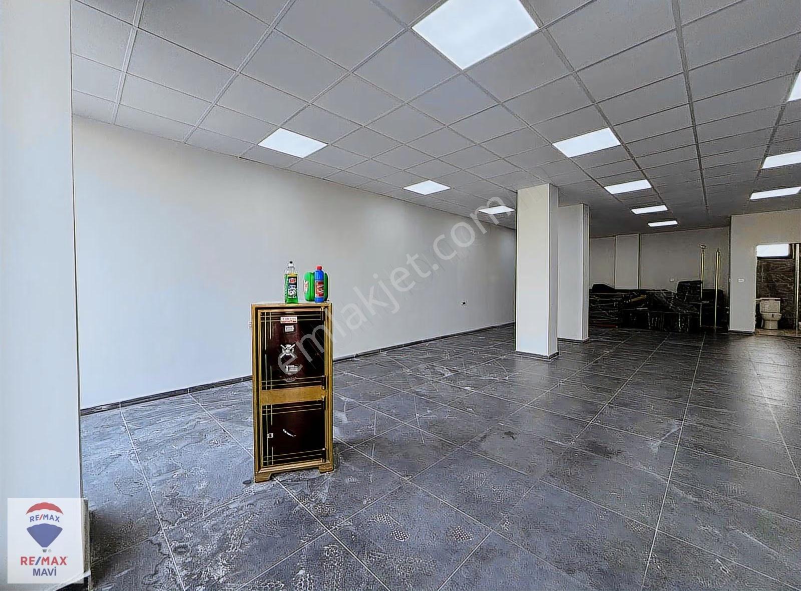 Arifiyede 100 M² Geniş Kullanımlı Merkezi Konumda Dükkan - Görsel 11