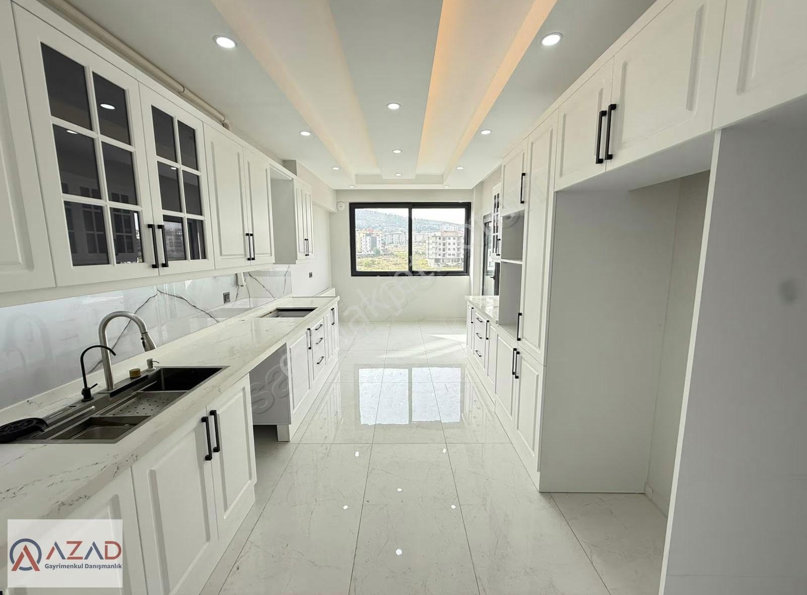 Azad-fakıuşağı Turan Okulu Civarı Sıfır Kiralık 4+1(185m2) Daire
