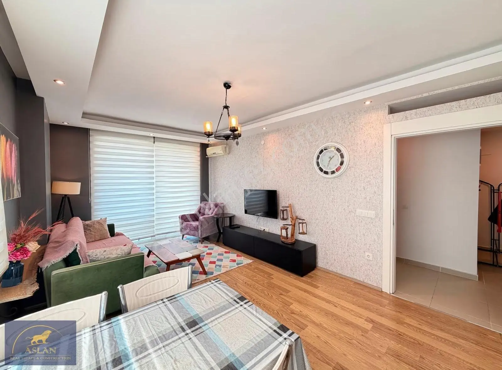 Alanya Mahmutlarda Satılık Deniz Manzaralı Geniş 1+1 Daire - Görsel 2