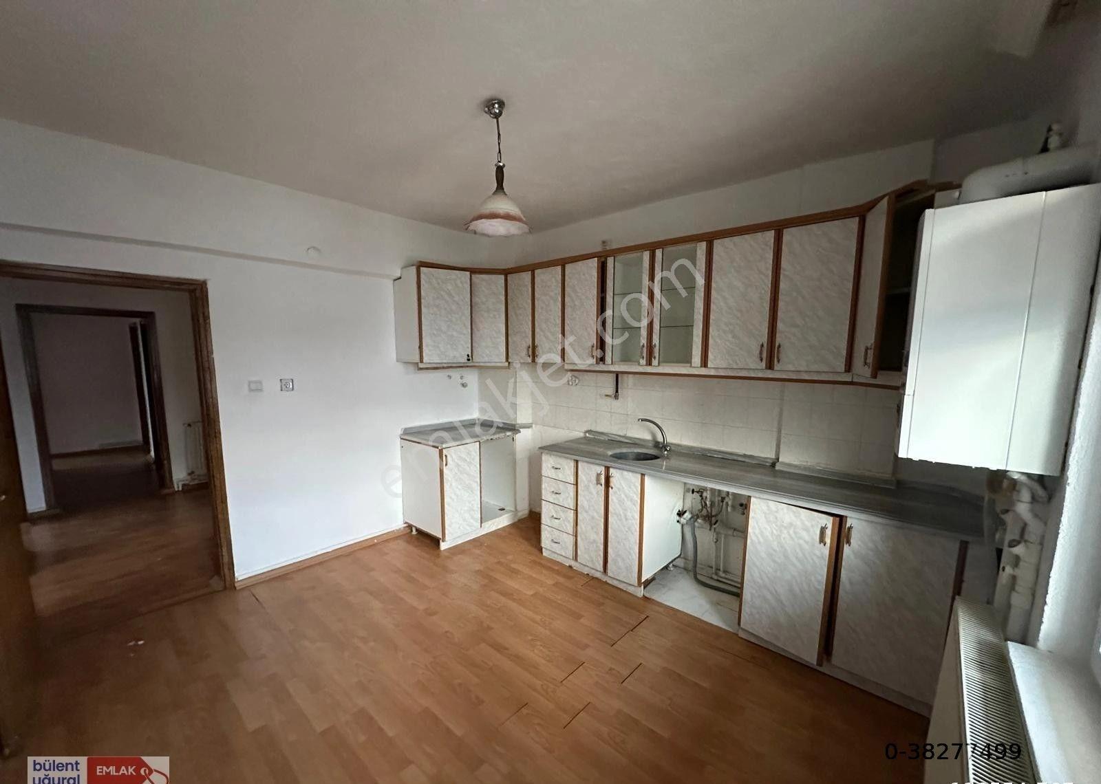 Kiralık 145 M2 Geniş Daire 4.kat En Üst Kat Karşısı Park Üniversite Ve Okullara Yakın - Görsel 9