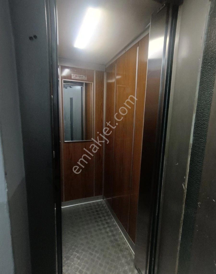 Güneşli Mahallesinde Asansörlü Ve Doğalgazlı Satılık Daire - Görsel 2
