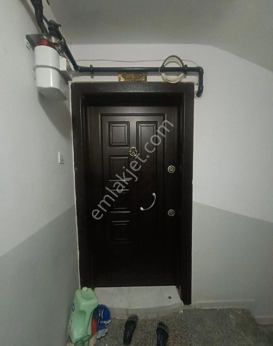 Güneşli Mahallesinde Asansörlü Ve Doğalgazlı Satılık Daire - Görsel 3