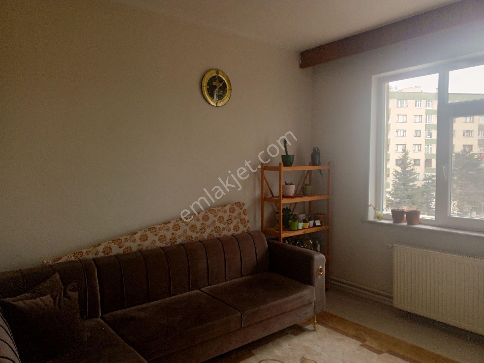 Konya Selçuklu Fatih Mah.165 M2 3+1 Temiz Bakımlı Msrafsız Satılık Daire - Görsel 16