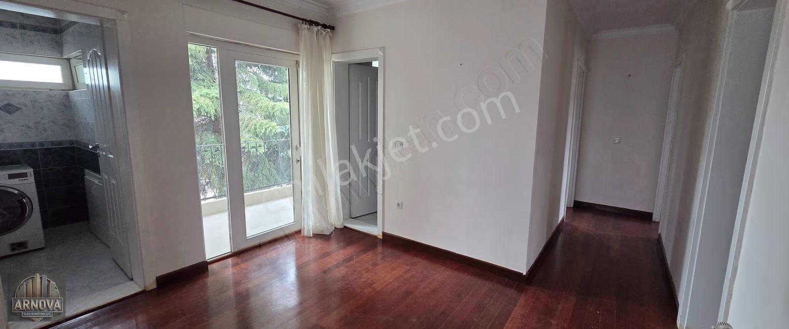 Alacaatlı Belkız Sokakta Müstakil Site Düzeninde Satılık Villa