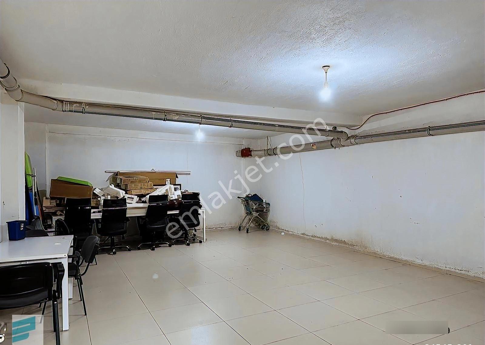 Çarşı Merkezinde 478 M² Satılık Dükkan - Görsel 9