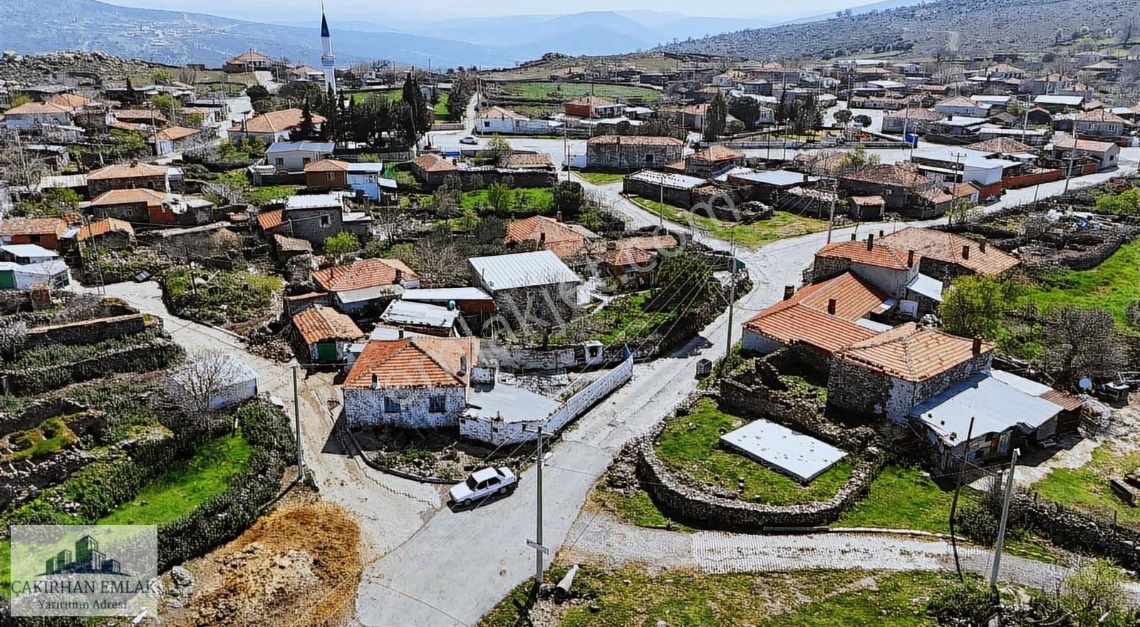 Aliağa Kapukaya Köy İçinde Satılık %50 İmarlı Arsa
