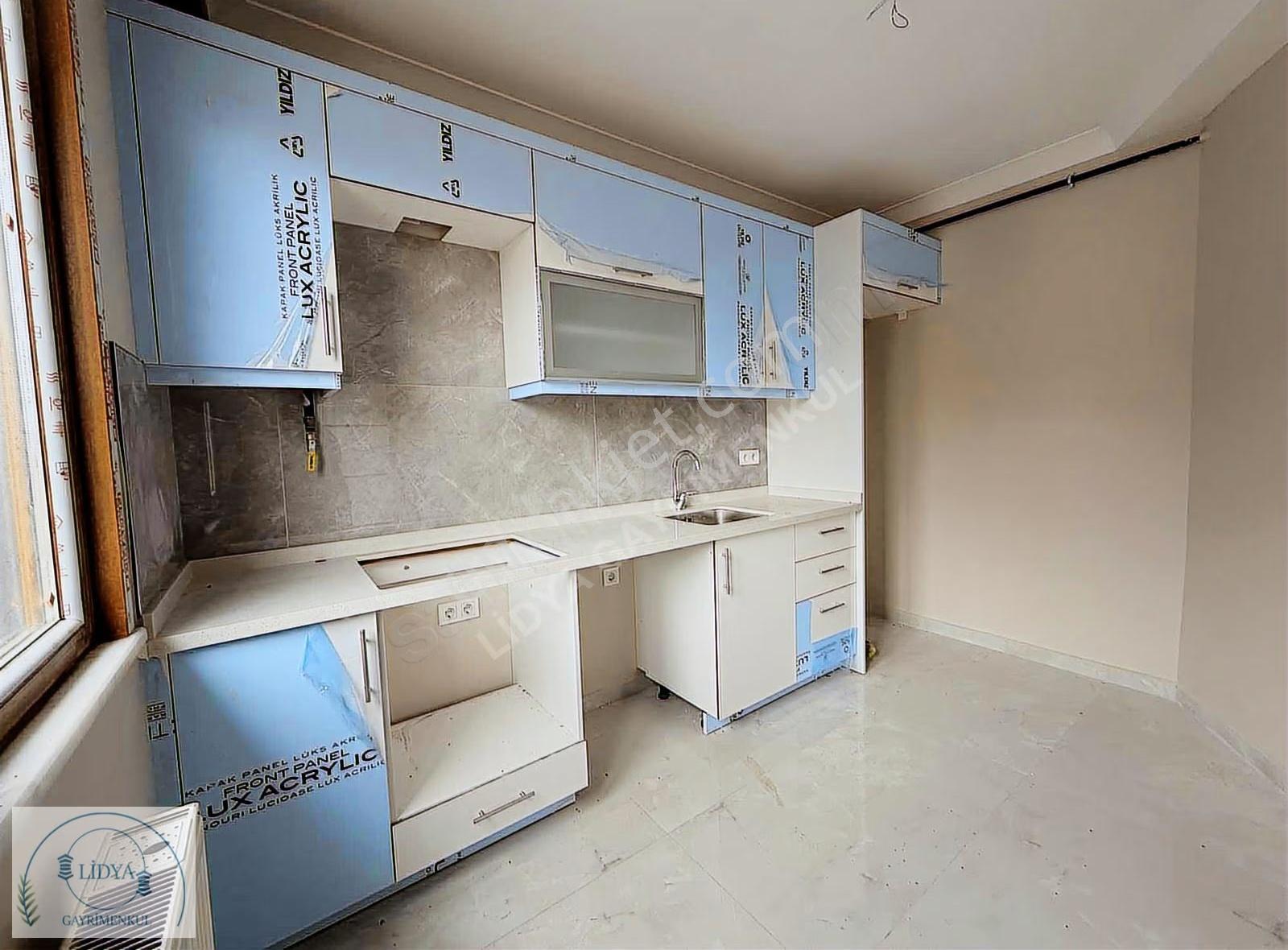 Kayışdağın'da Metroya Yakın, Sıfır 3+2 Dubleks Daire (otoparklı) - Görsel 19