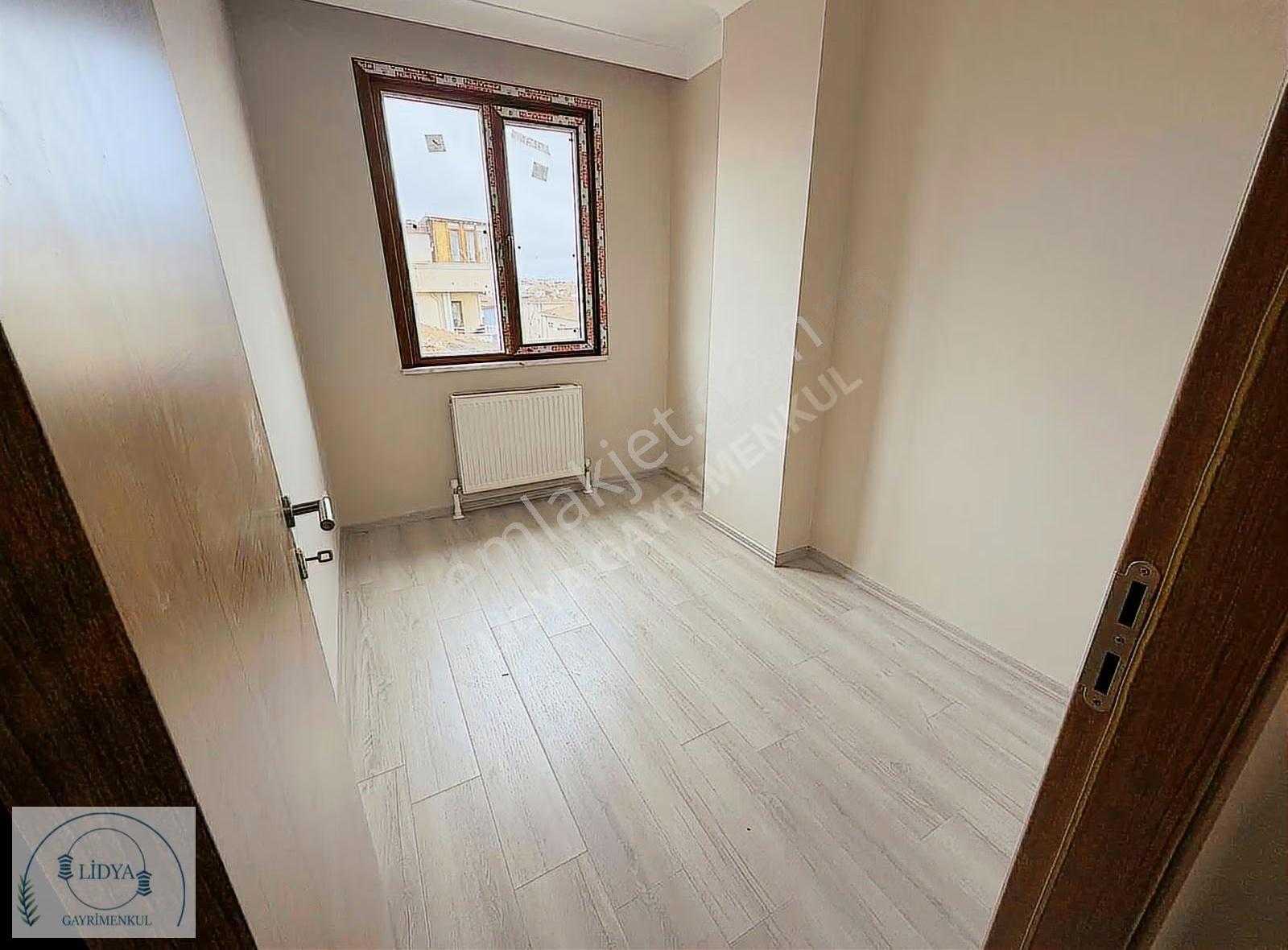 Kayışdağın'da Metroya Yakın, Sıfır 3+2 Dubleks Daire (otoparklı) - Görsel 32