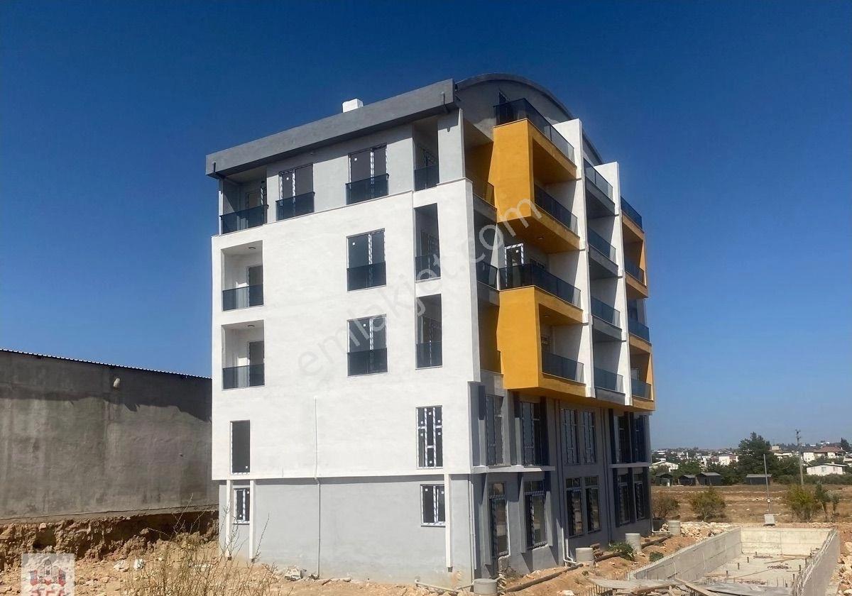 Aksu Güzelyurt’ta Sıfır Yapılı Havuz Manzaralı 1+1 Loft Daire - Görsel 4