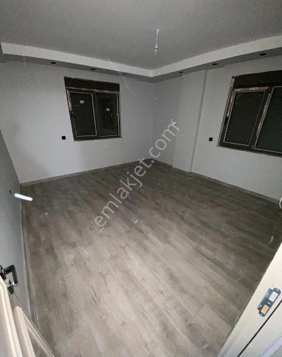 Tramvaya Yürüme Mesafesinde Satılık Daire