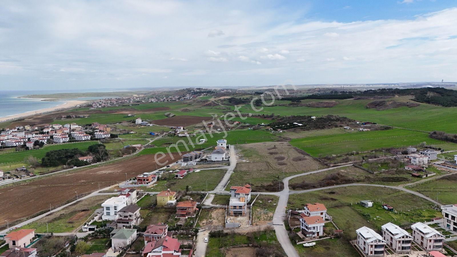 Arnavutköy Karaburun'da Villa İmarlı Satılık Arsa - Görsel 2