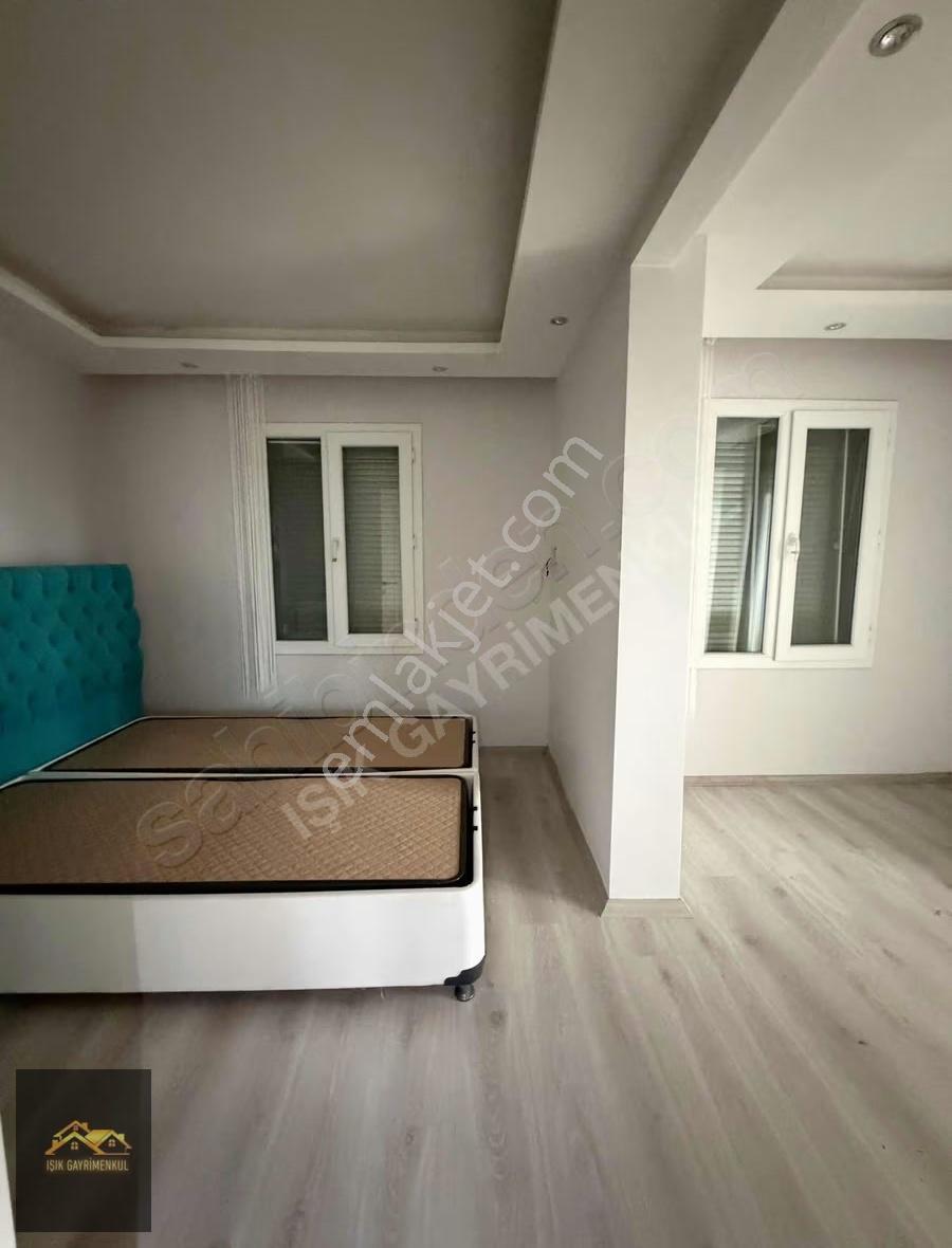 Soğucak Mevkiinde Deniz Manzaralı Havuzlu 4+1 Bakımlı Villa - Görsel 19
