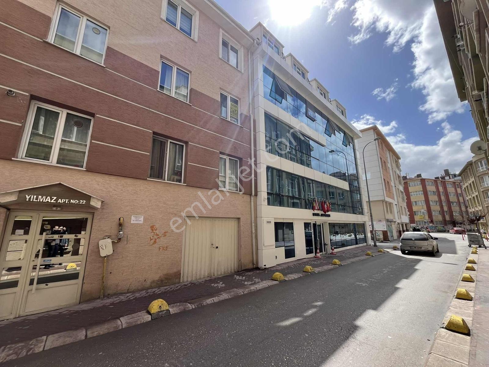 Collesiumun Yanında Espark'ın Karşısında Satılık 1+1 Daire - Görsel 16