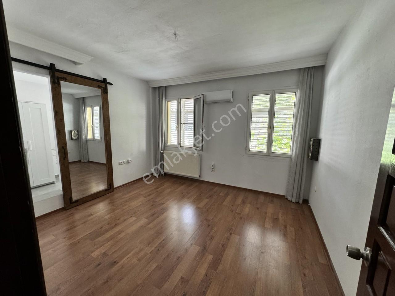 Sakin, Şık Ve Ayrıcalıklı | Sahilevleri 5+2 Lüks Kiralık Villa - Görsel 17