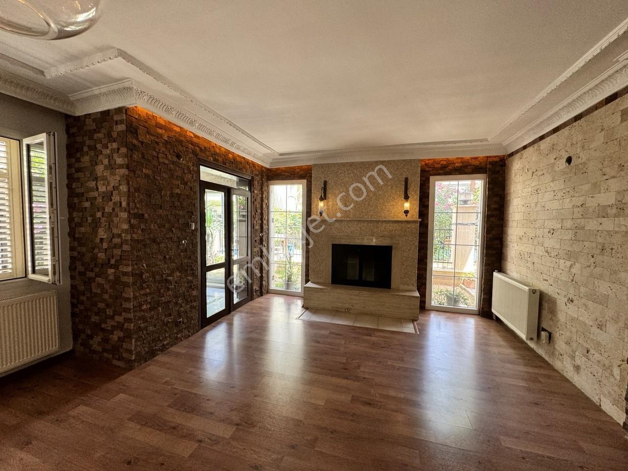 Sakin, Şık Ve Ayrıcalıklı | Sahilevleri 5+2 Lüks Kiralık Villa - Görsel 2