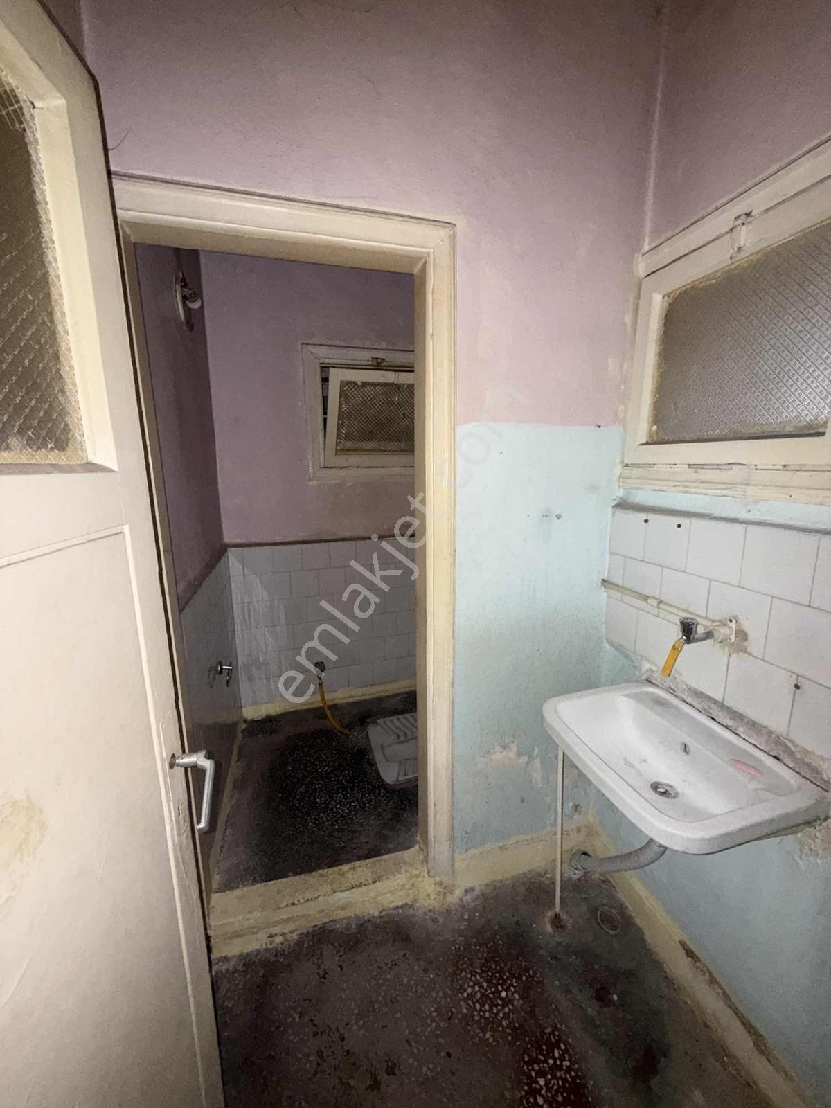 Çarşıda Adliyeye Yakın Kiralık 2+1 Müstakil 1.kat Daire - Görsel 12