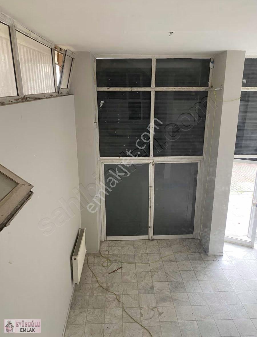 Maltepe Atatürk Caddesi Üzerinde Kiralık Dükkan - Görsel 7