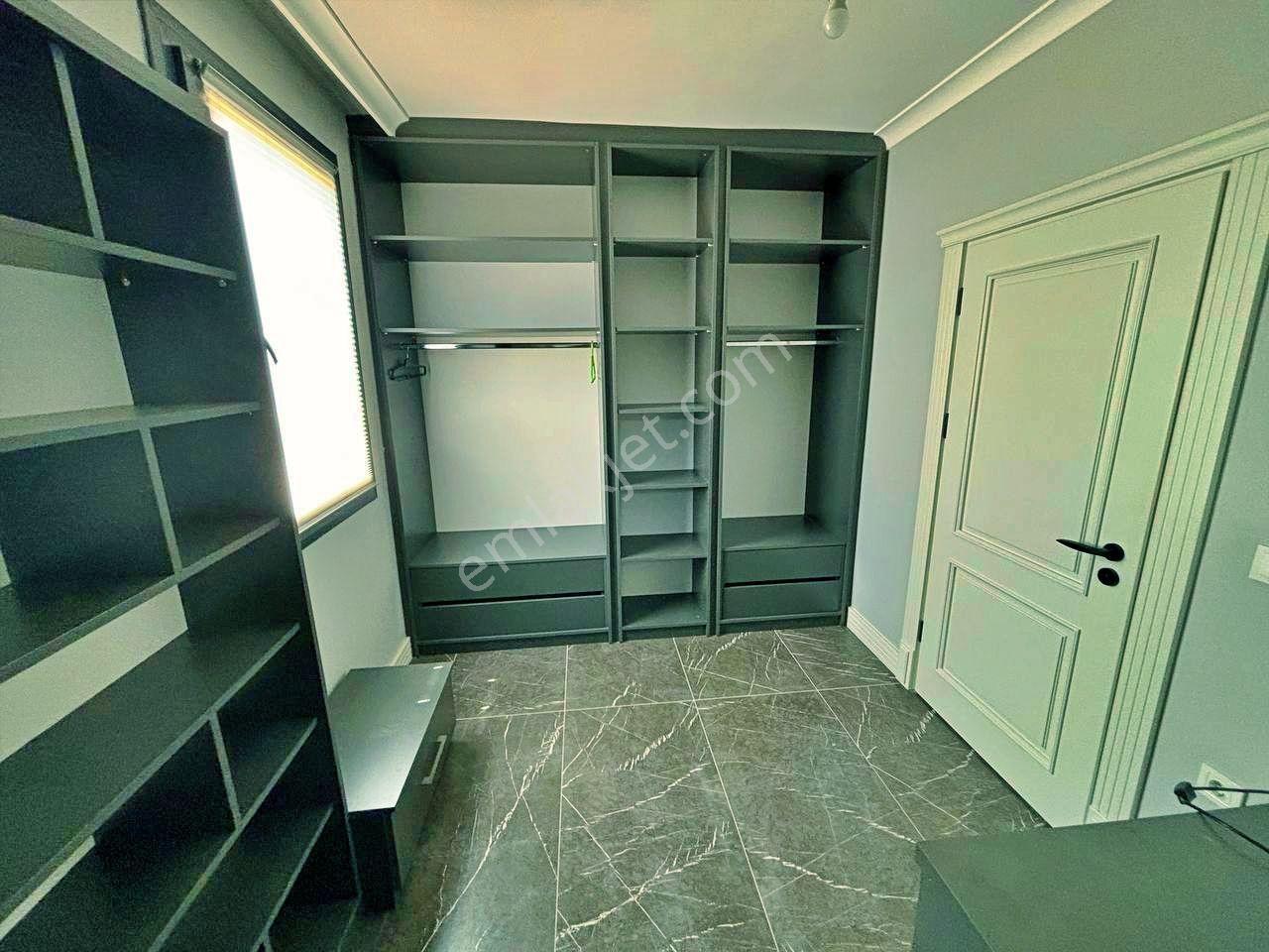 Uytundan Burhaniye İskelede Denize Sıfır 4+2 Müstakil Villa - Görsel 20