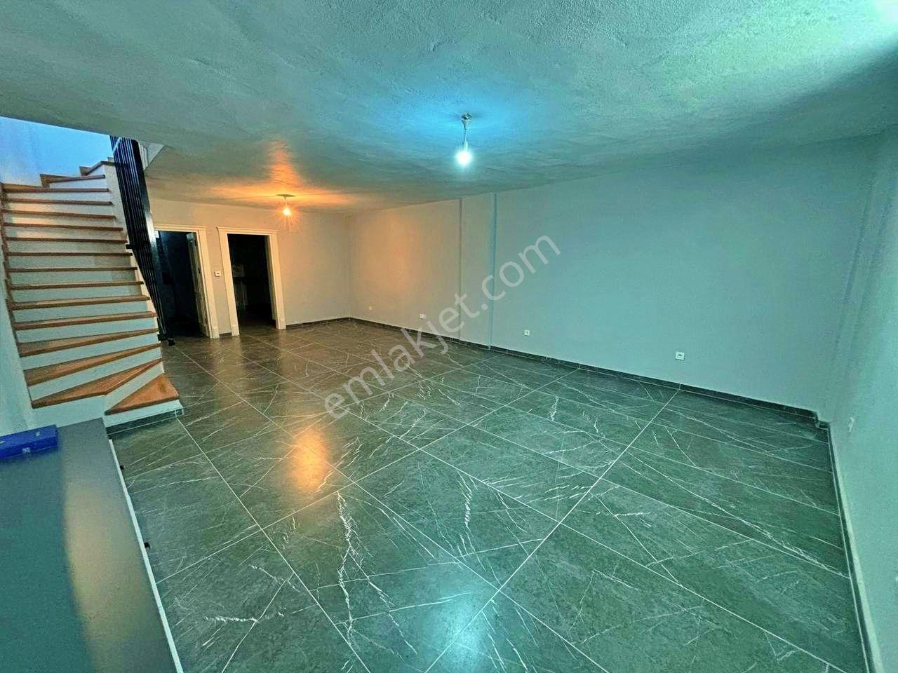 Uytundan Burhaniye İskelede Denize Sıfır 4+2 Müstakil Villa - Görsel 16