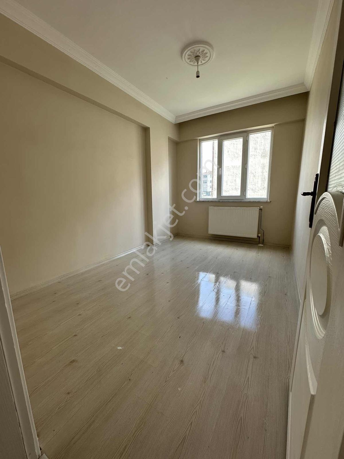 Kapaklı Bahçelievler 2+1 Ön Cephe İskanlı,orta Kat,merkez - Görsel 22