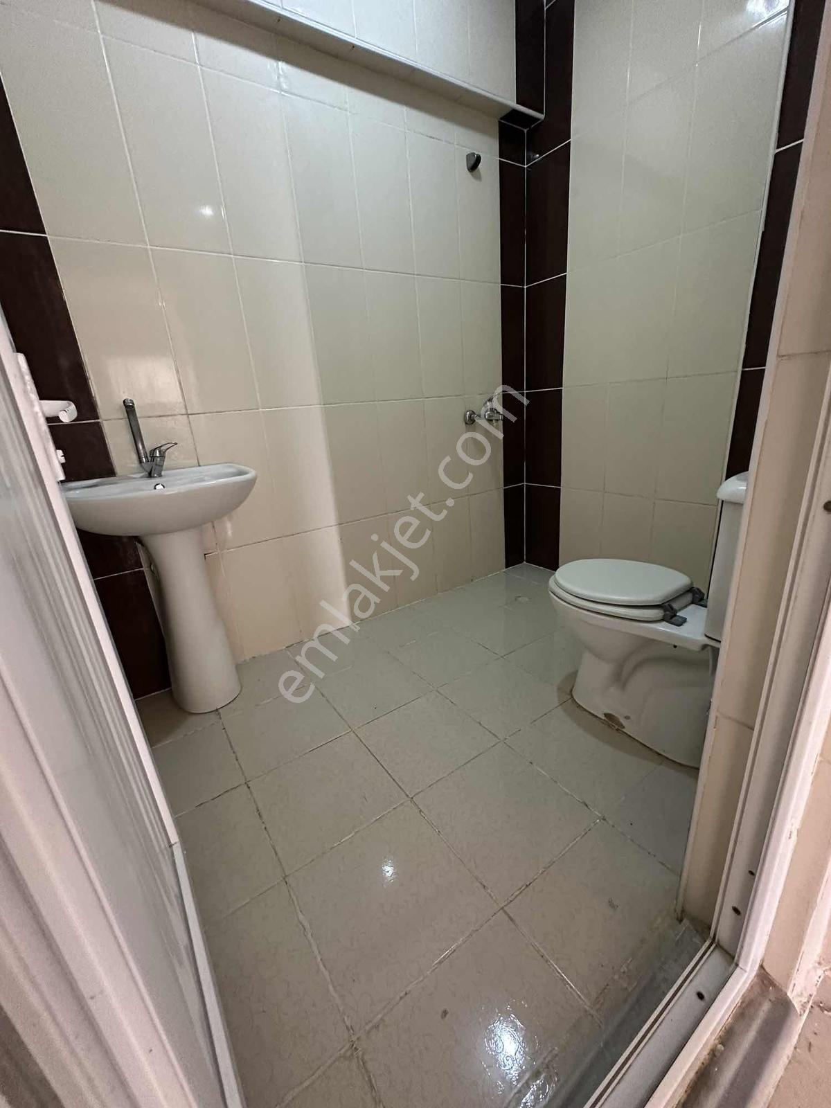 Kapaklı Bahçelievler 2+1 Ön Cephe İskanlı,orta Kat,merkez - Görsel 2