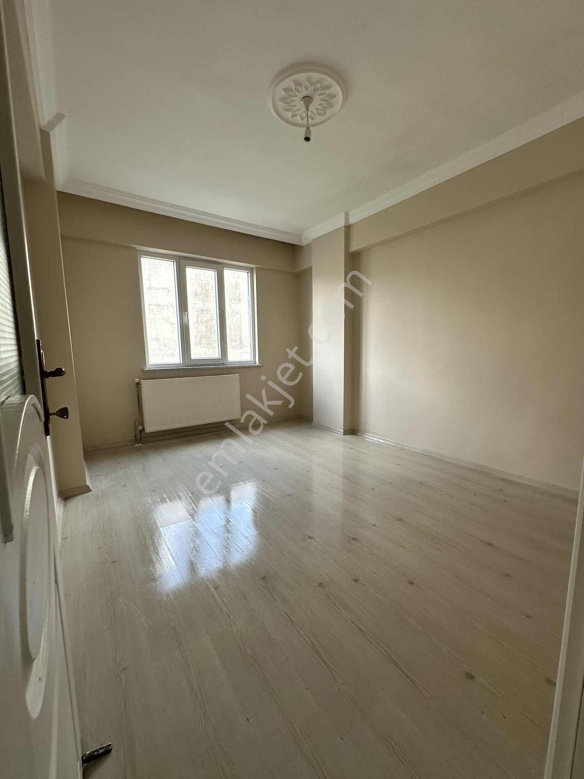 Kapaklı Bahçelievler 2+1 Ön Cephe İskanlı,orta Kat,merkez - Görsel 5