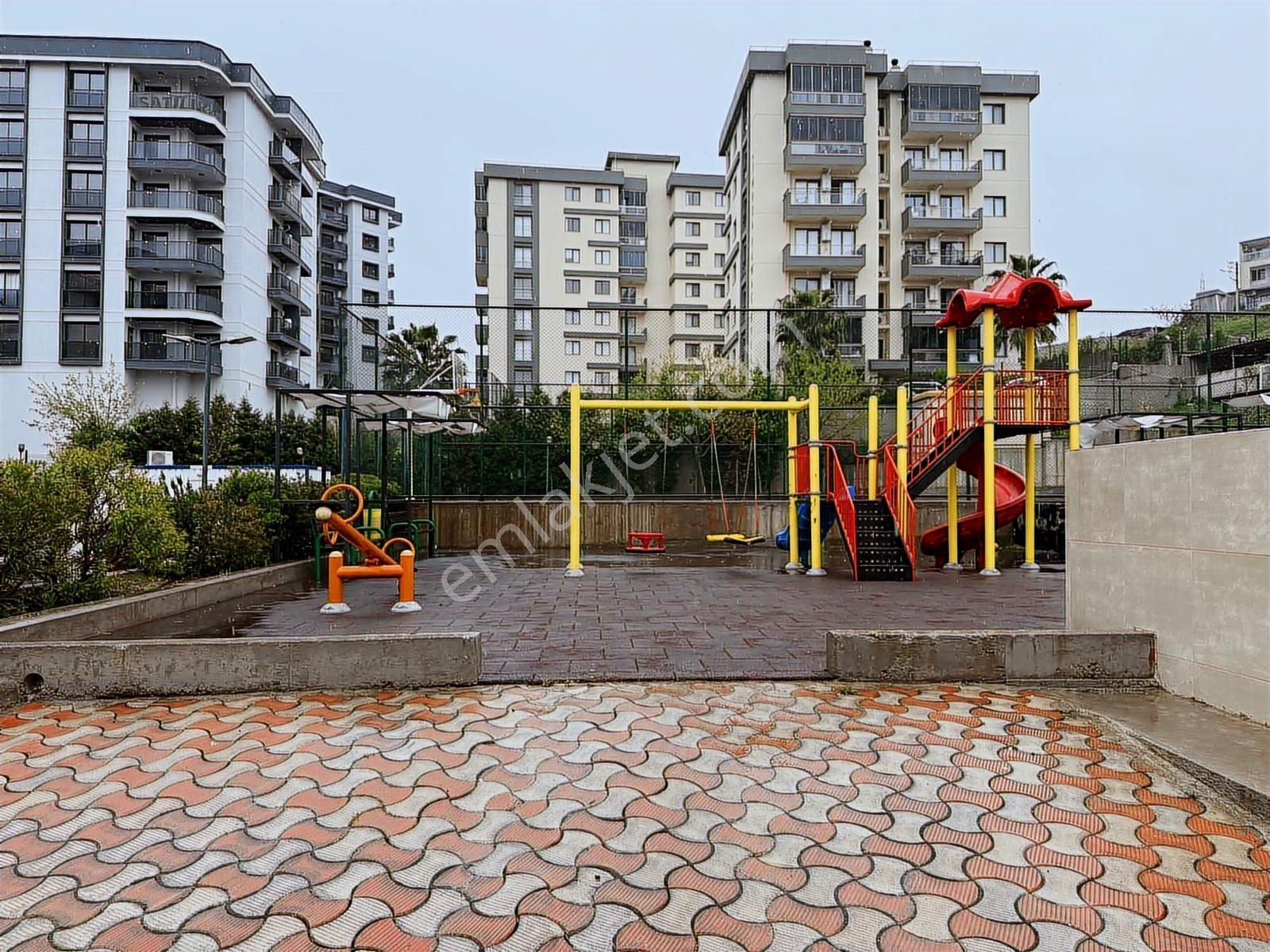 Vizyon35 Sitesi'nde Ebeveyn Banyolu Özel 2+1 Satılık Daire - Görsel 10