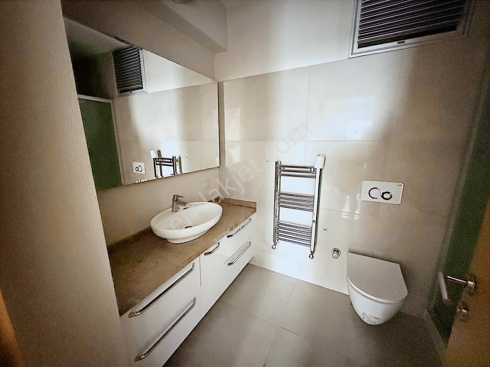 Vizyon35 Sitesi'nde Ebeveyn Banyolu Özel 2+1 Satılık Daire - Görsel 30