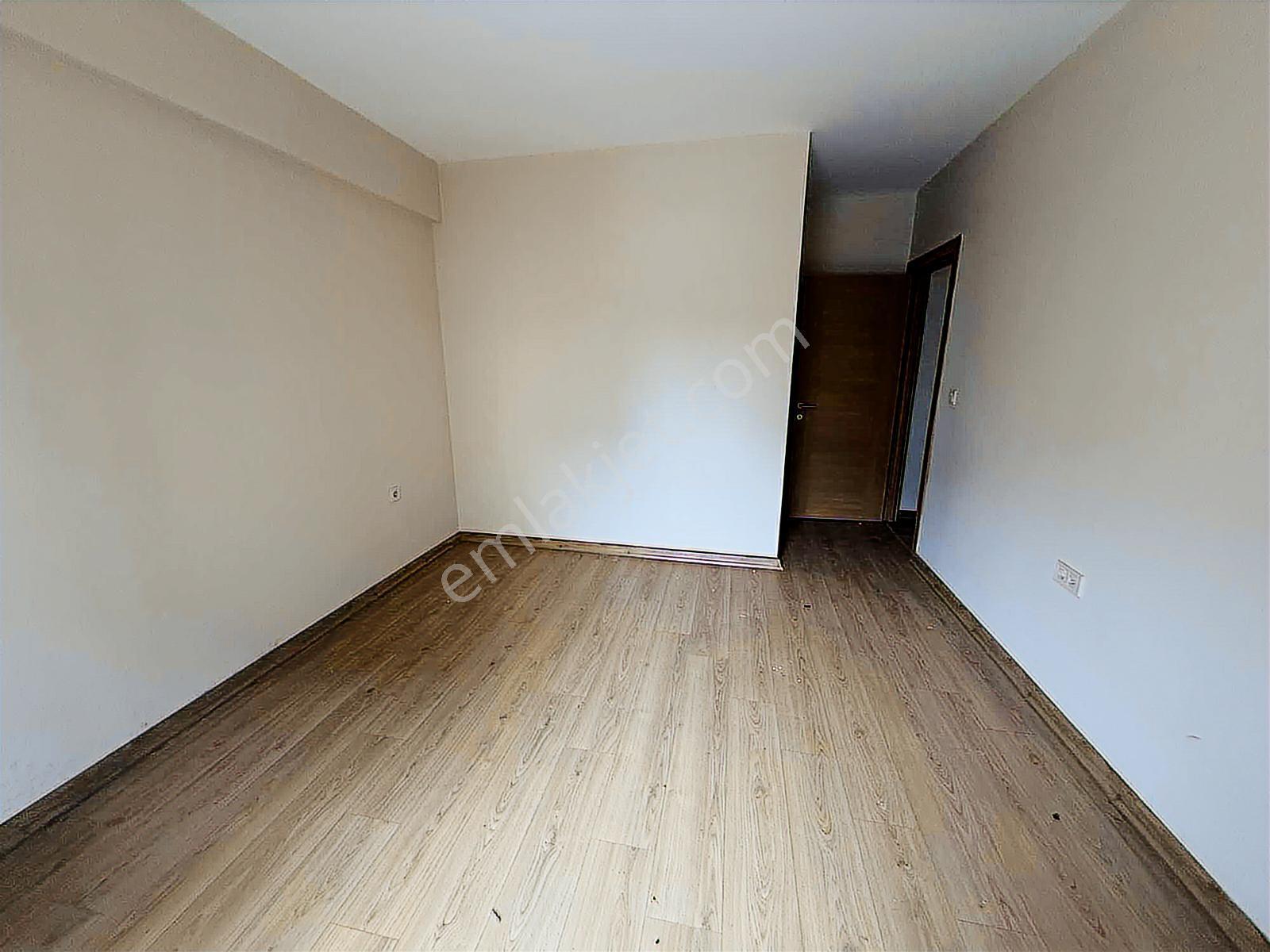 Vizyon35 Sitesi'nde Ebeveyn Banyolu Özel 2+1 Satılık Daire - Görsel 13