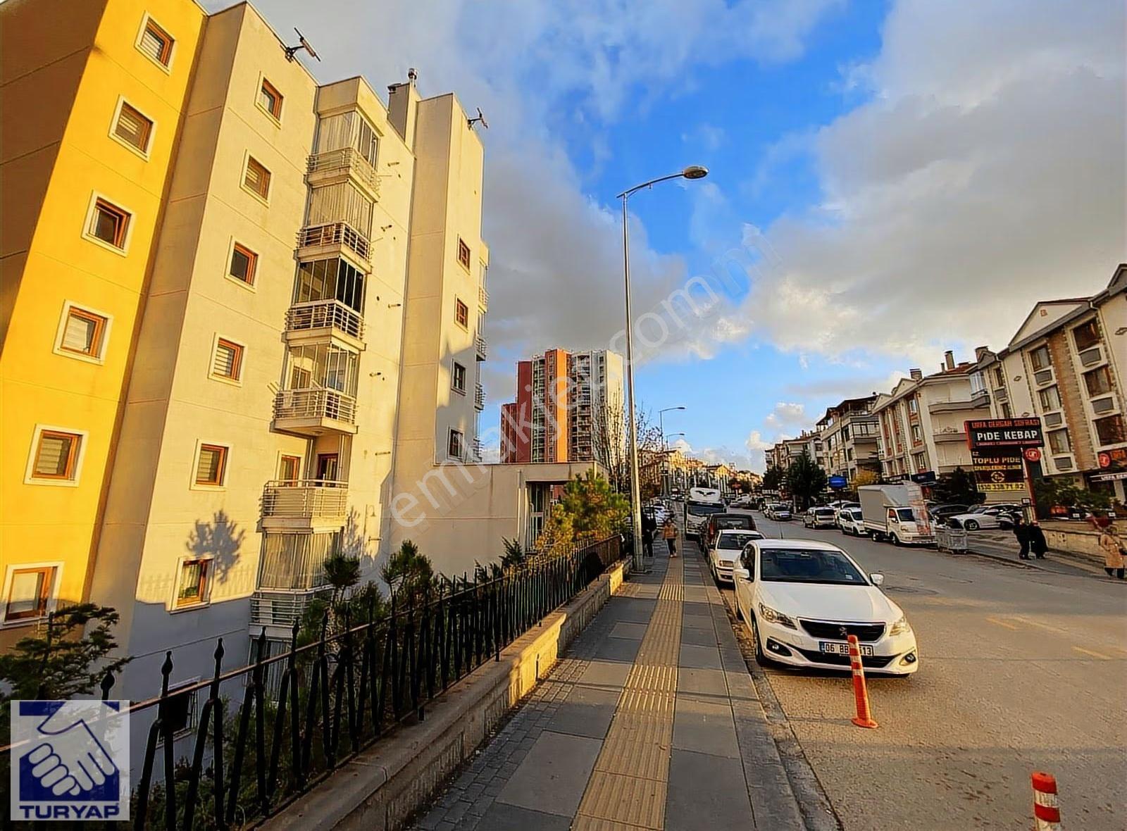 Kuzey Ankara 1.etap Cadde Üzeri Harika Konumda 4+1 Satılık - Görsel 3