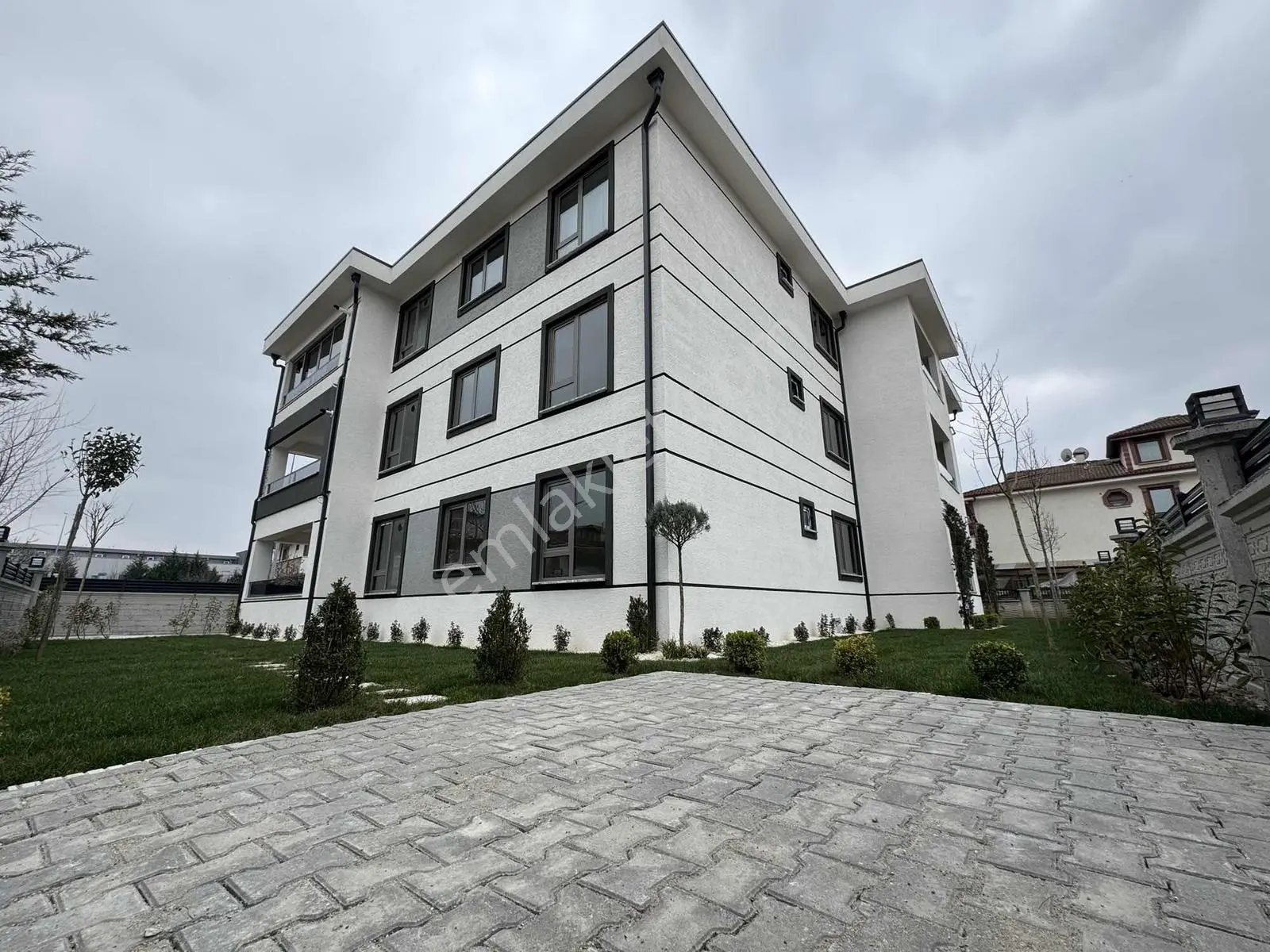 Serdivanın En Prestijli Konumunda Satılık 3+1 Lüks Daire - Görsel 2