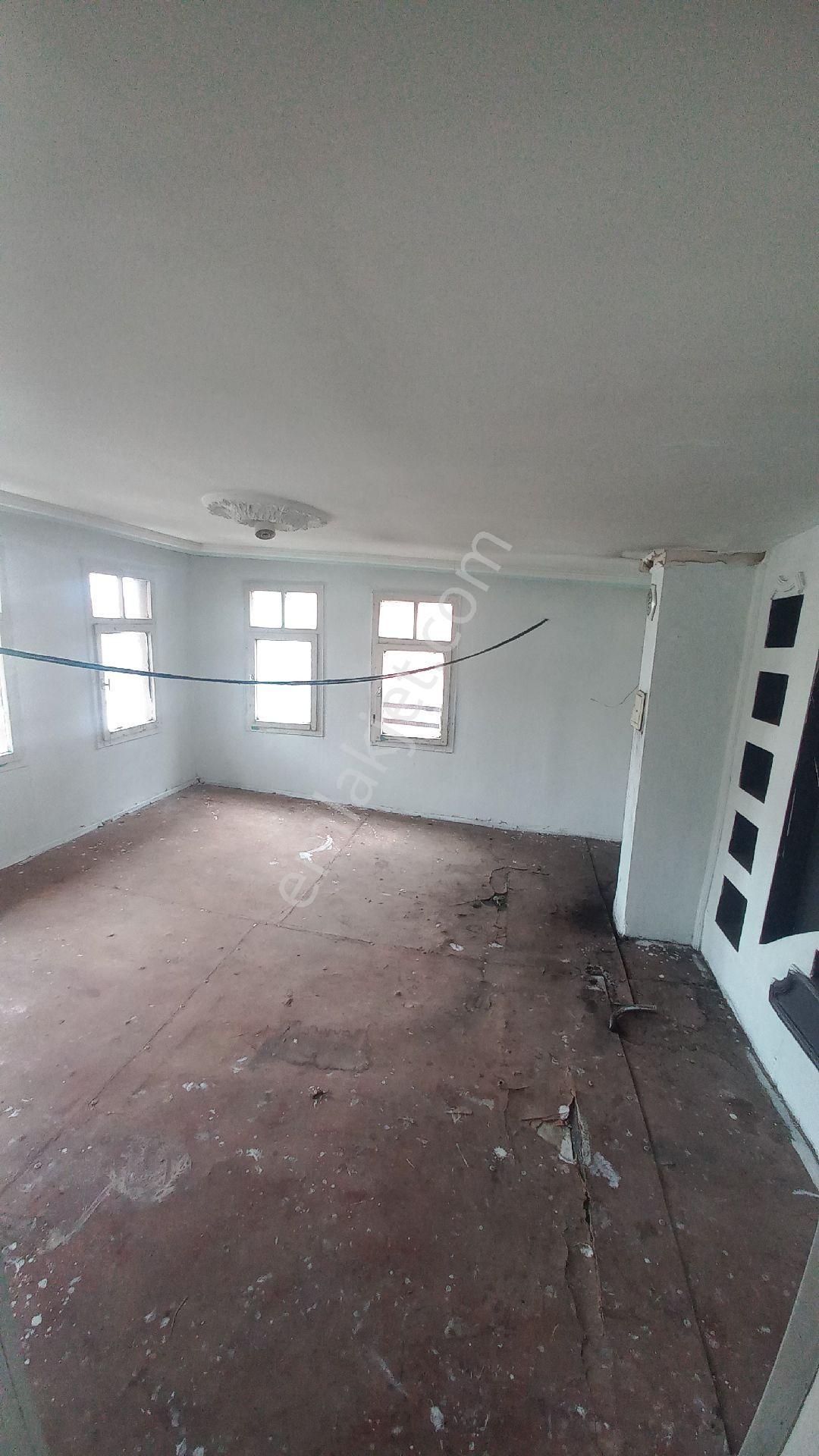 Uygun Fiyatlı Kiralık 3 Katlı Konak - Görsel 4