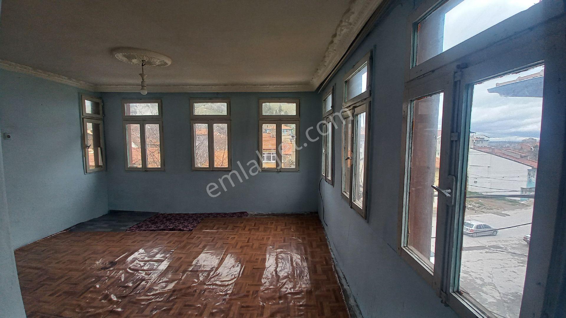 Uygun Fiyatlı Kiralık 3 Katlı Konak - Görsel 12
