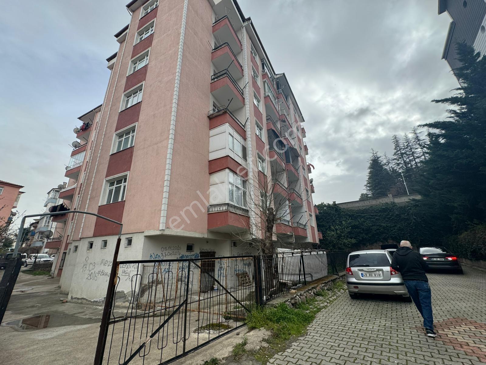 Diş Fakültesi Hastanesi Karşısında3+1 Çift Cepheli 3.kat Satılık - Görsel 15