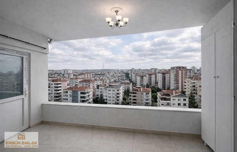 Avcılar Firuzköy'de 1+1 Arakat Daire Şehir Manzaralı - Görsel 3