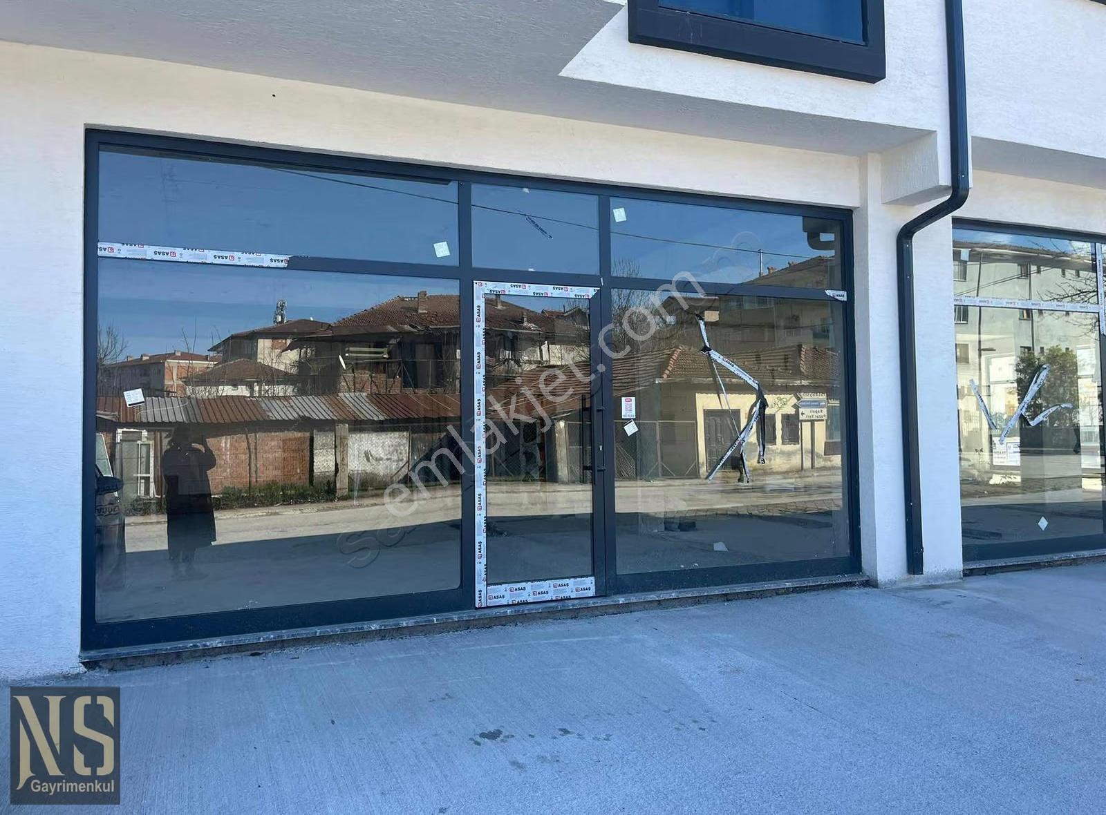 Sapanca Merkez De Kiralık Dükkan