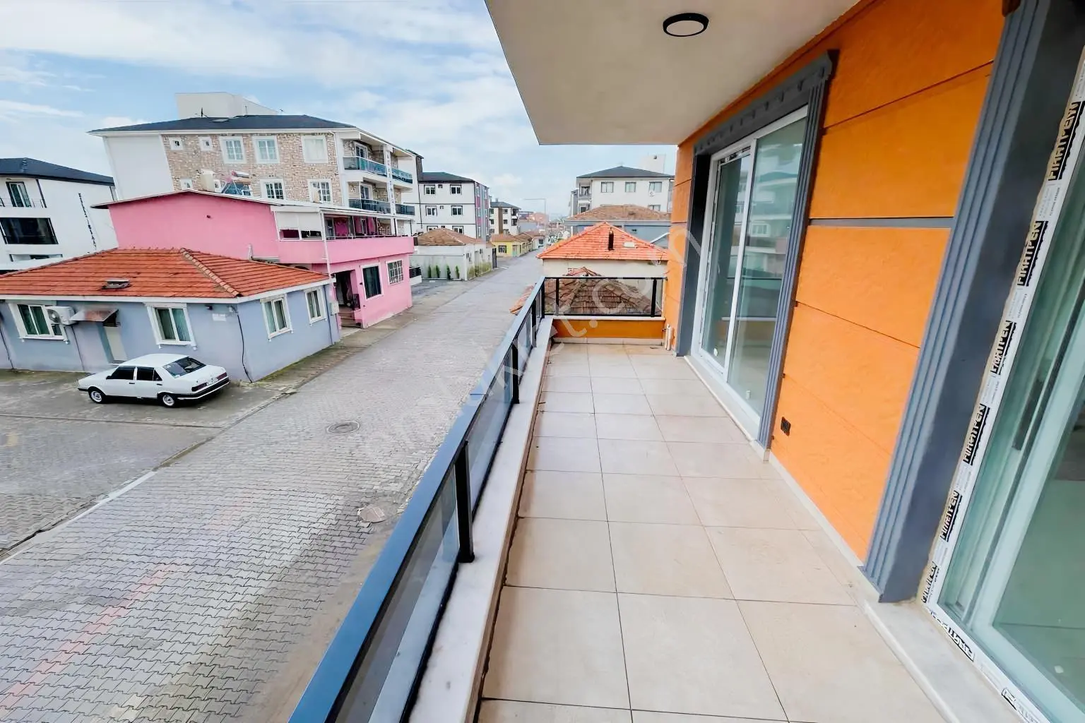 Dağlı !gayrimenkul'den 3+1 Cadde Üzeri Arakat Sıfır Daire!