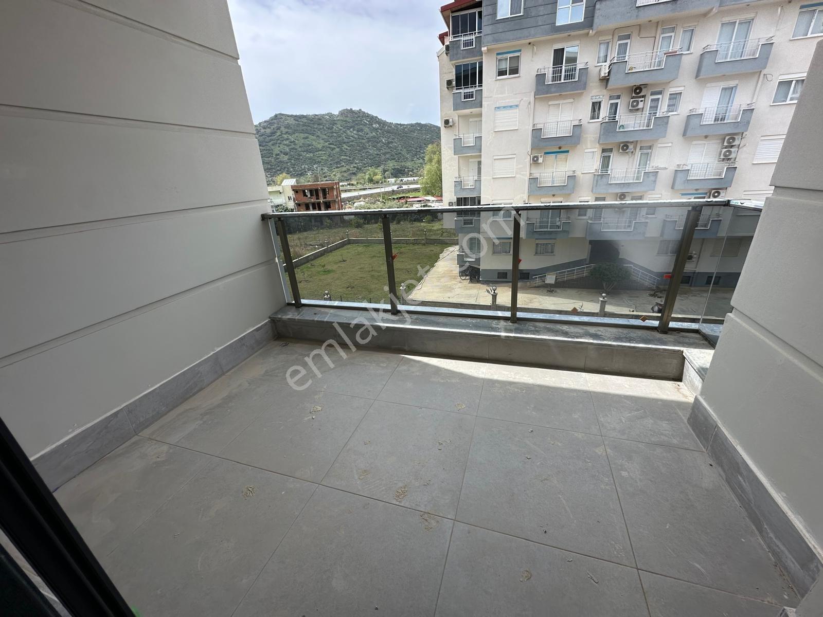 Batı Cephe Havuz Manzaralı 2+1 Daıre - Görsel 11