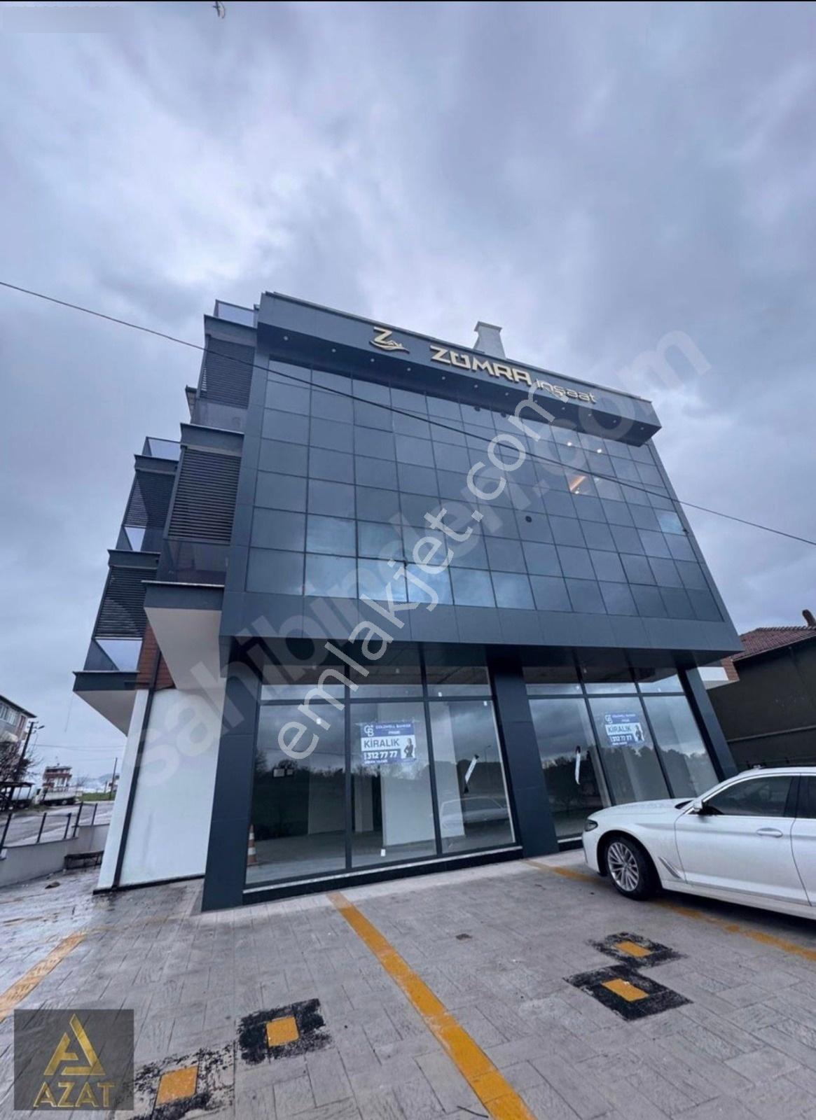 Başiskele Belediye Yakınında 360 M2 Yeni Bina Satılık Dükkan