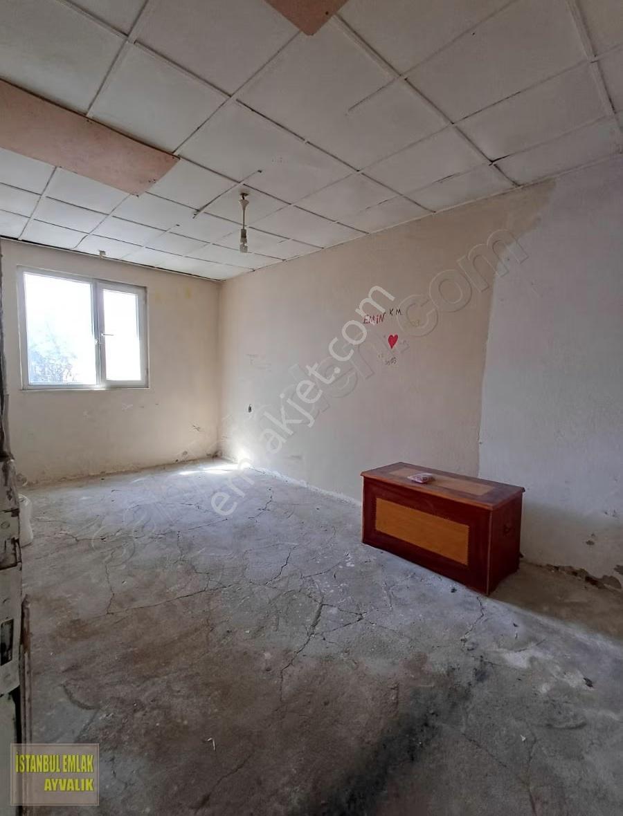 Altınova Merkezde Konut İmarlı İçinde Evi Bulunan Arsa - Görsel 8