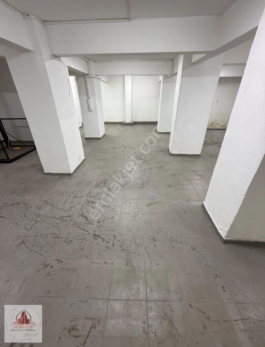 Birçok Sektöre Uygun Hastane Metro Yanı Net 200 M2 Depolu Dükkan - Görsel 7