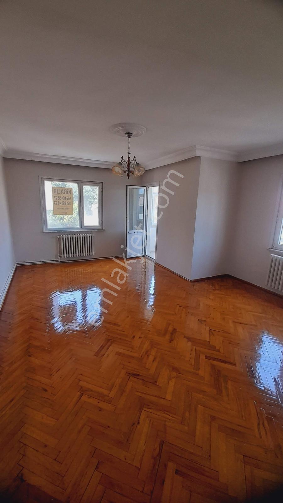 İçerenköy'de 3+1 Kiralık Daire - Görsel 2