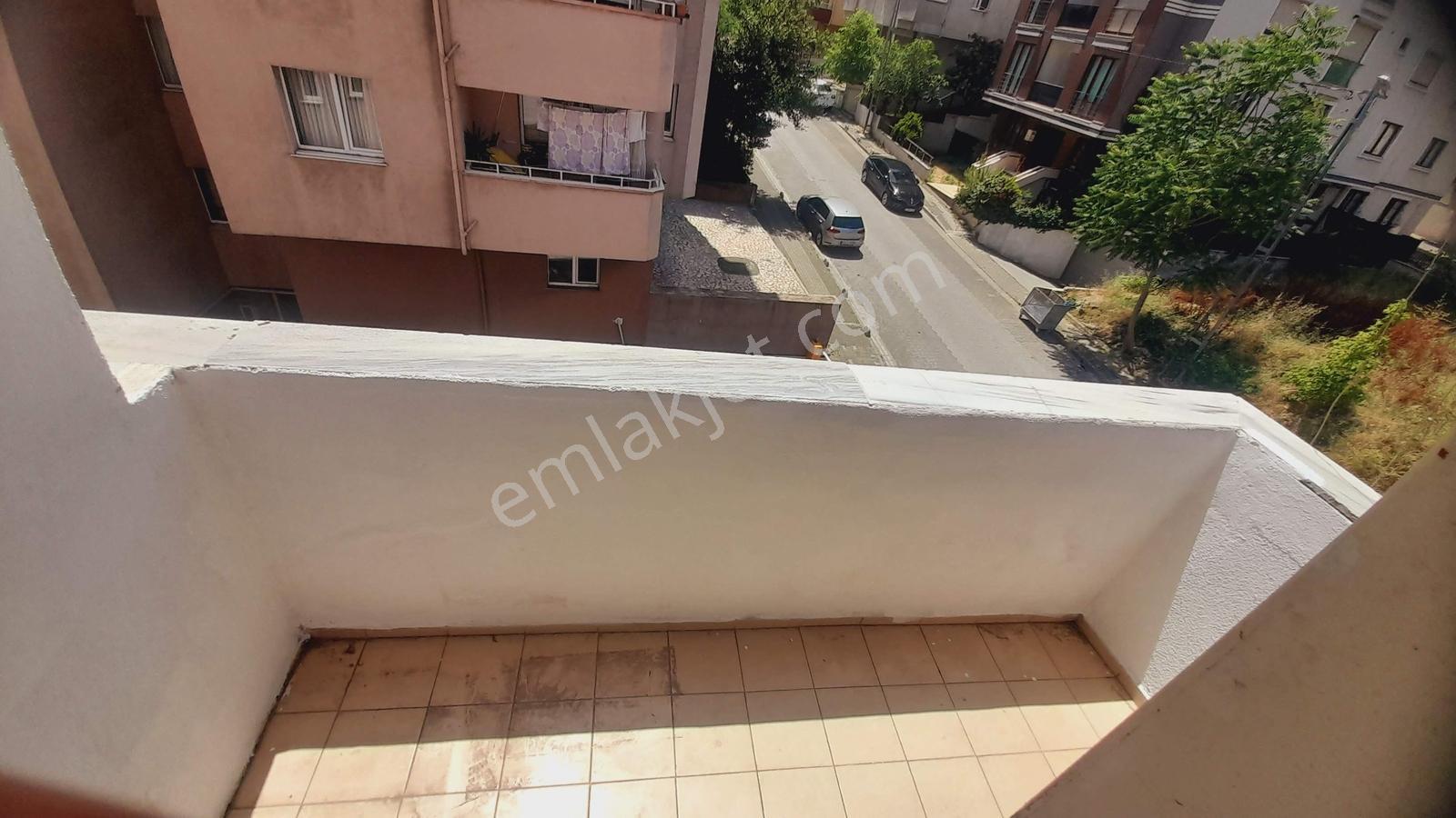 İçerenköy'de 3+1 Kiralık Daire - Görsel 14