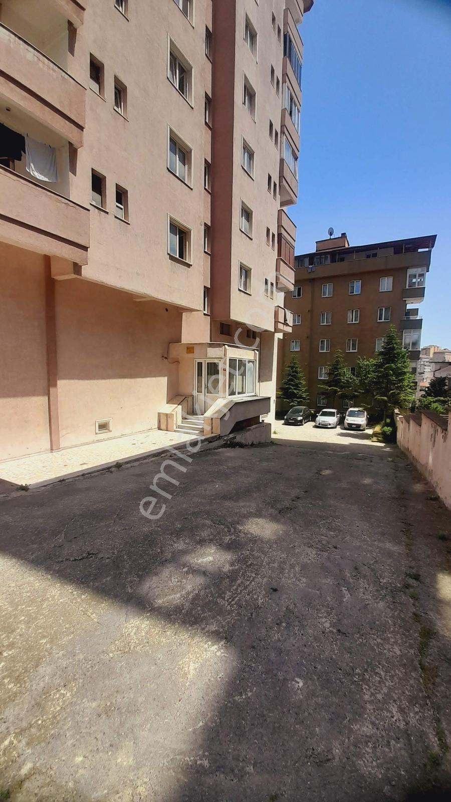 İçerenköy'de 3+1 Kiralık Daire - Görsel 19