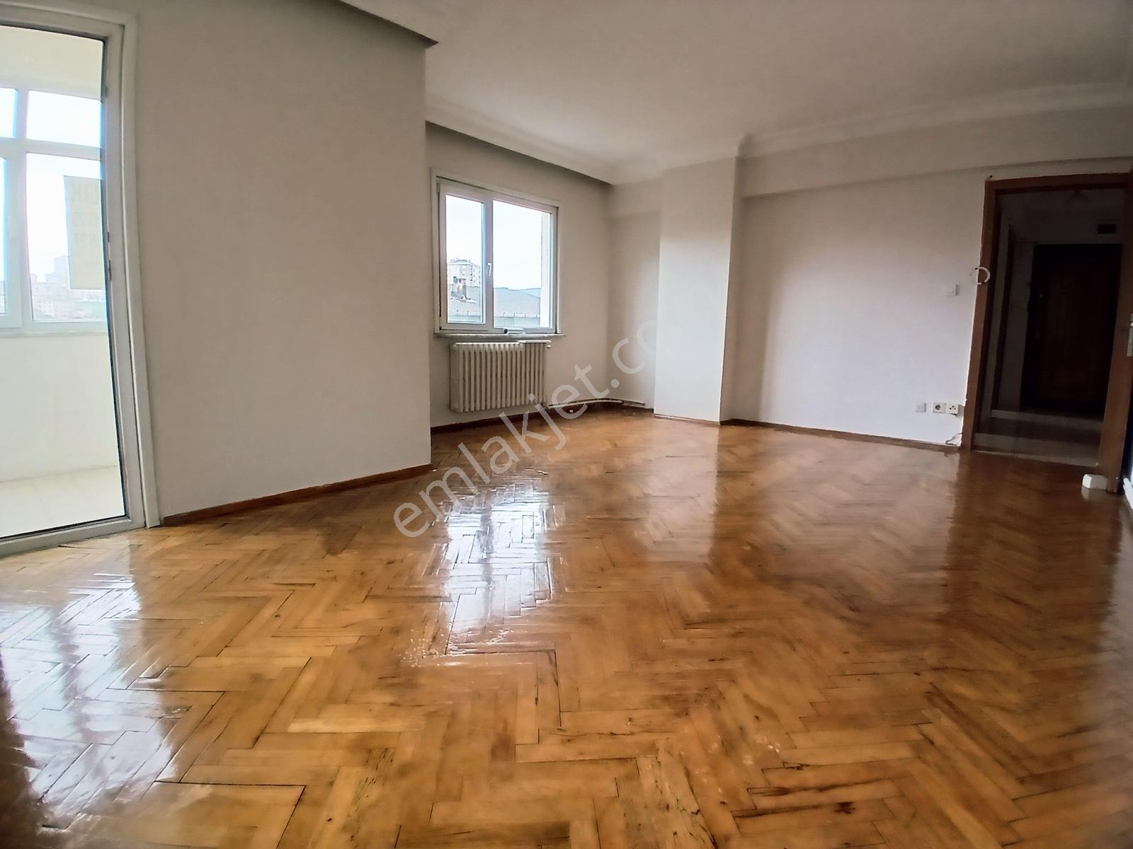 İçerenköy'de 3+1 Kiralık Daire - Görsel 23