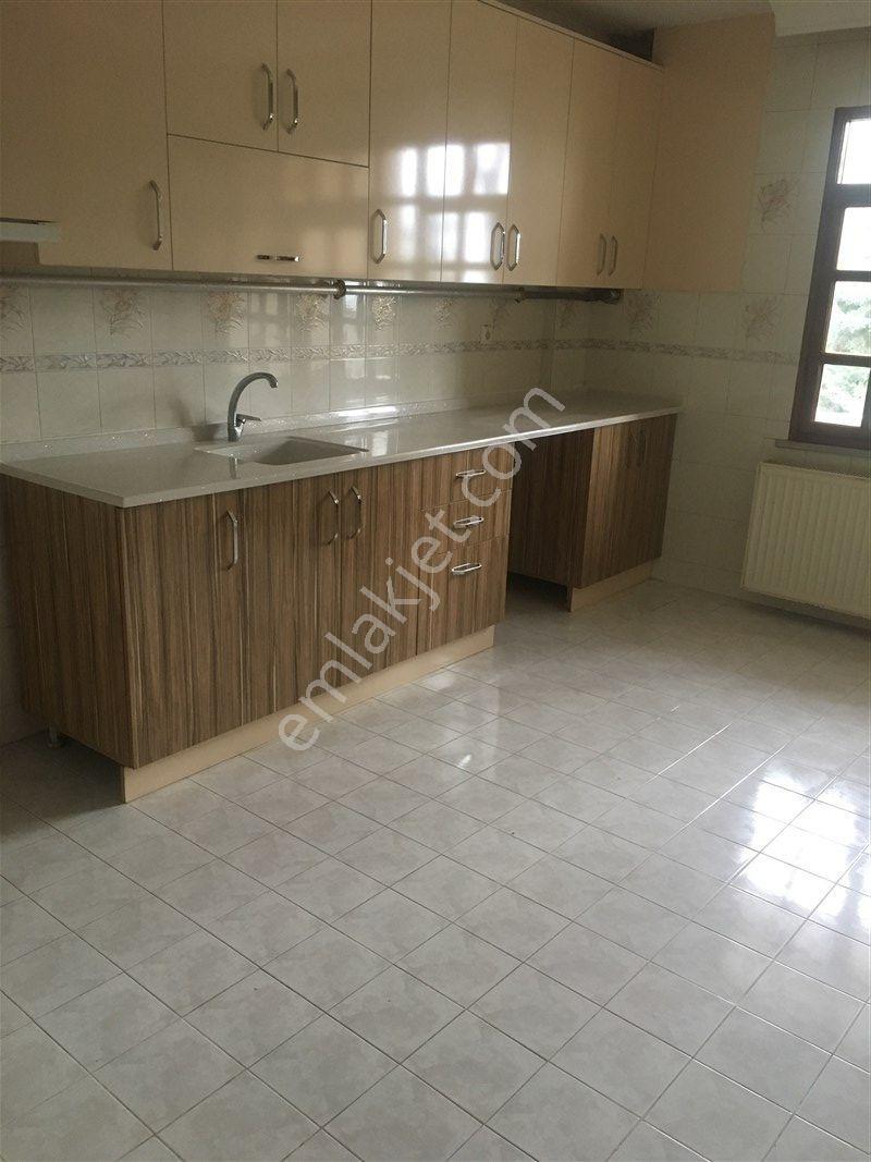 Osmangazi Çekirge'de Dolmuşa Yakın 4+1 Manzaralı Kiralık Daire