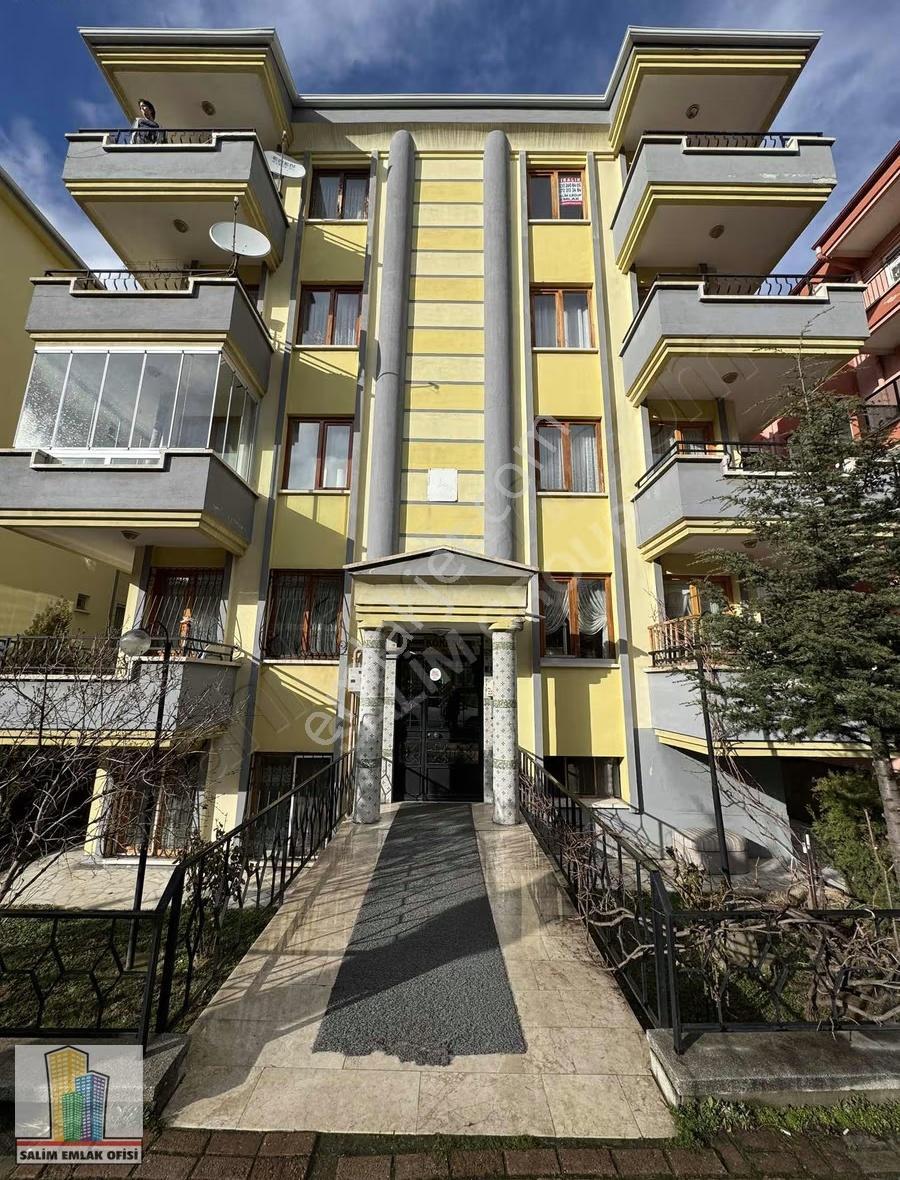 Güvenevler'de Kiralık 3+1 Daire, 115m², Merkezi Konum - Görsel 30