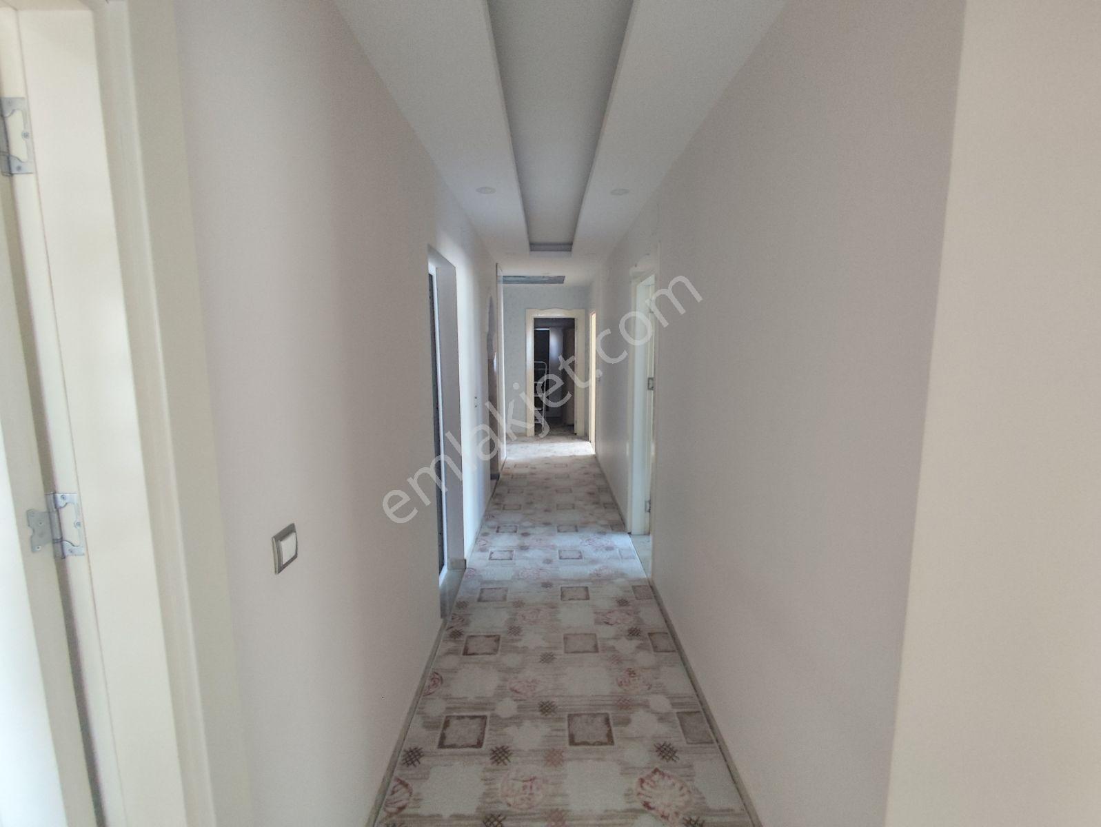 Acar Emlaktan Enes Sitesinde Full Eşyalı Satılık 3+1 180 M2 Daire - Görsel 16